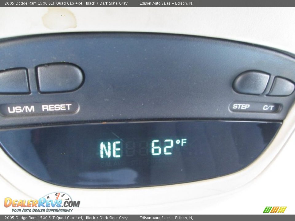 2005 Dodge Ram 1500 SLT Quad Cab 4x4 Black / Dark Slate Gray Photo #24