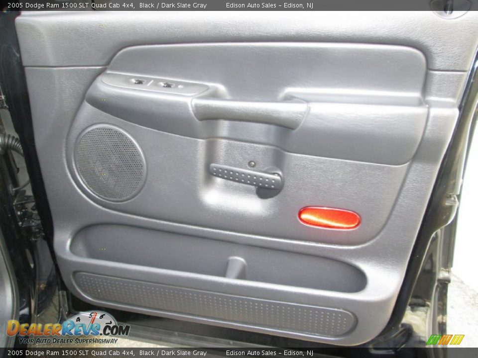 2005 Dodge Ram 1500 SLT Quad Cab 4x4 Black / Dark Slate Gray Photo #26