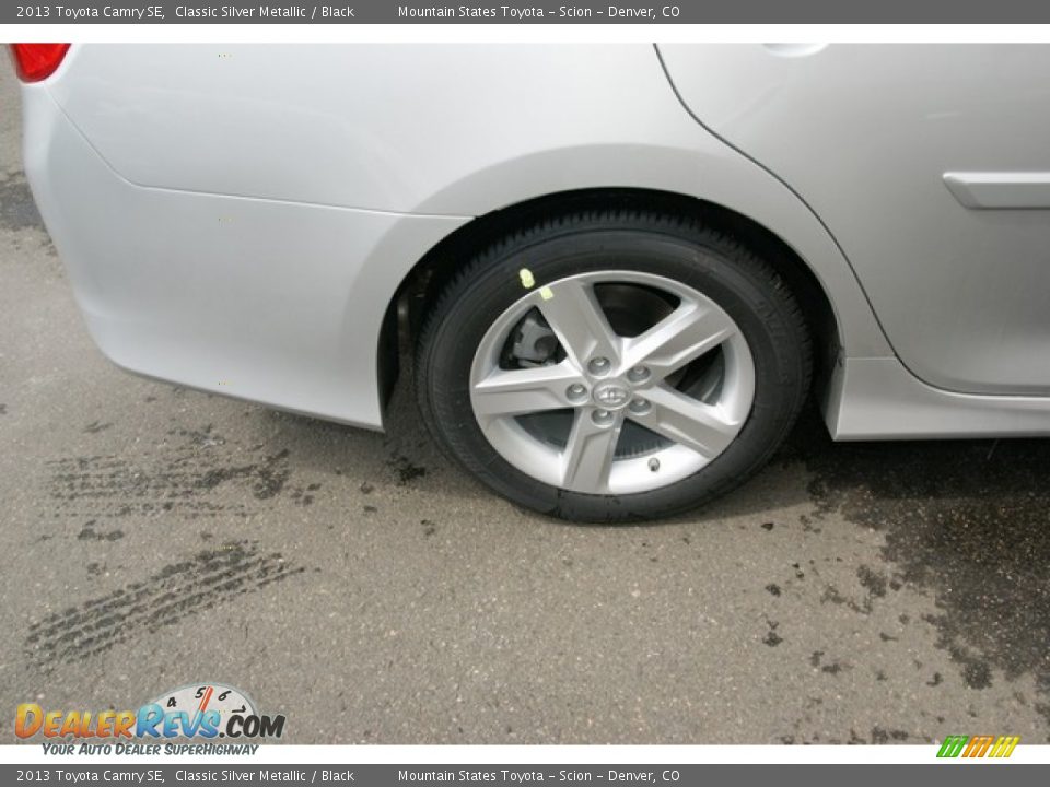 2013 Toyota Camry SE Classic Silver Metallic / Black Photo #9