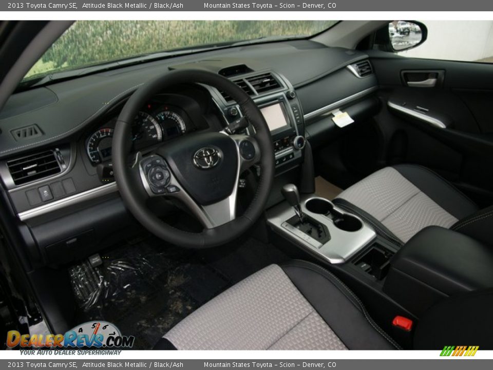 2013 Toyota Camry SE Attitude Black Metallic / Black/Ash Photo #5