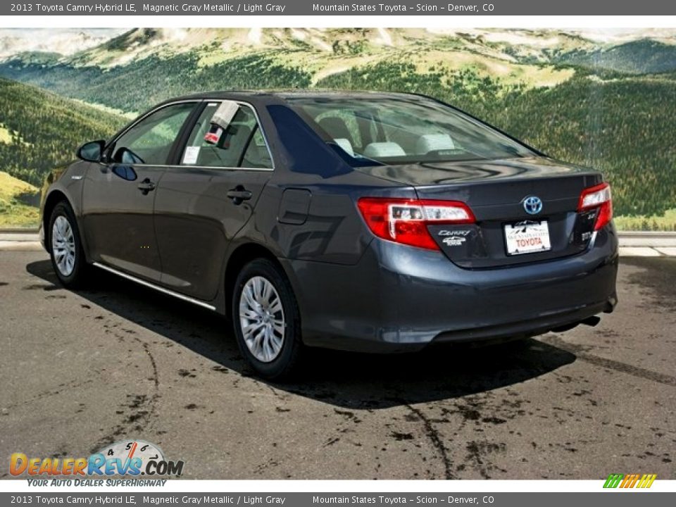 2013 Toyota Camry Hybrid LE Magnetic Gray Metallic / Light Gray Photo #2