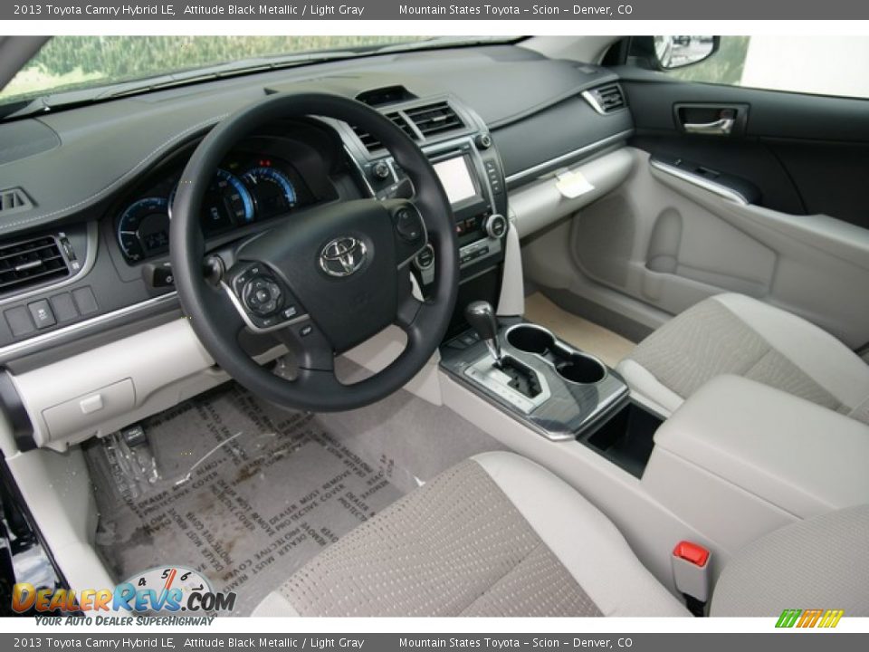 2013 Toyota Camry Hybrid LE Attitude Black Metallic / Light Gray Photo #5