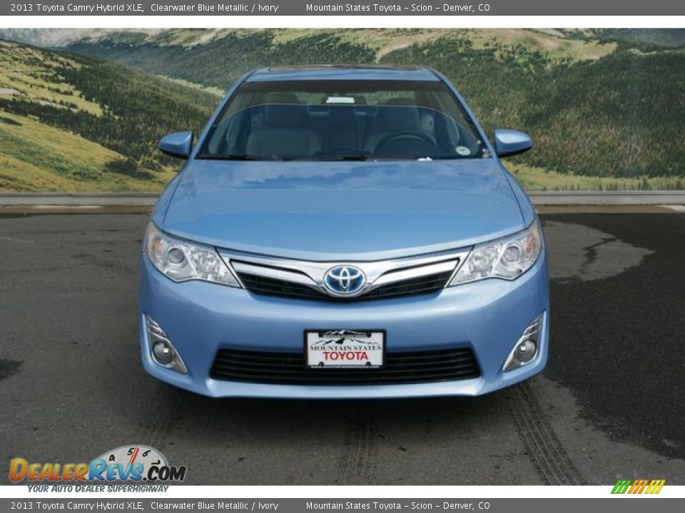 2013 Toyota Camry Hybrid XLE Clearwater Blue Metallic / Ivory Photo #3