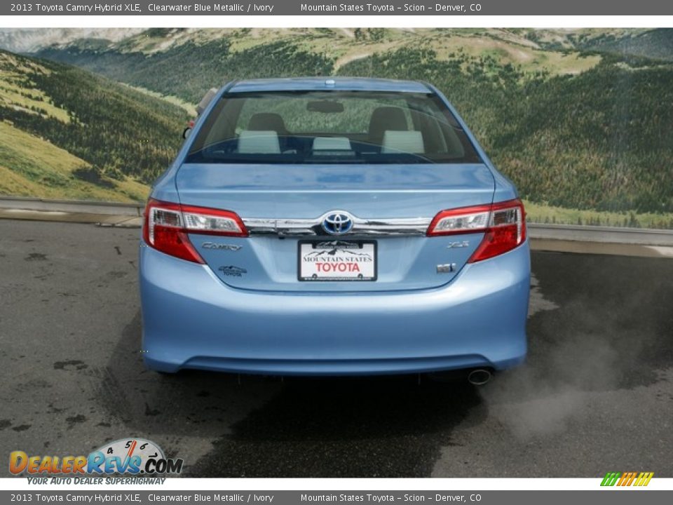 2013 Toyota Camry Hybrid XLE Clearwater Blue Metallic / Ivory Photo #4