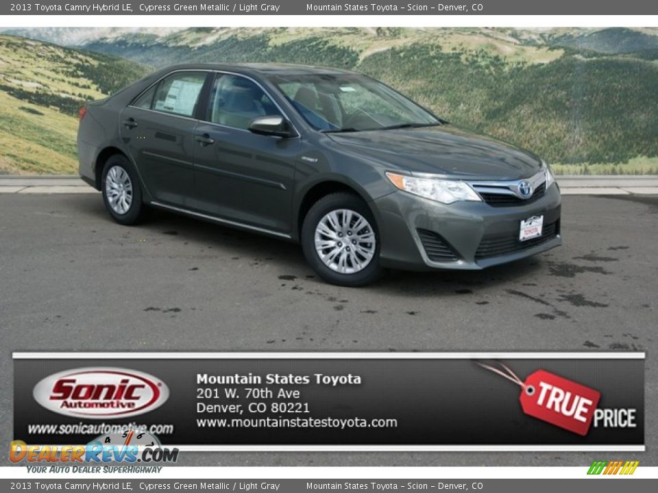2013 Toyota Camry Hybrid LE Cypress Green Metallic / Light Gray Photo #1