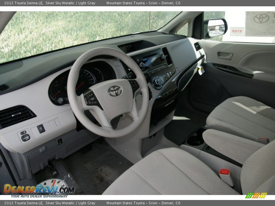 2013 Toyota Sienna LE Silver Sky Metallic / Light Gray Photo #5