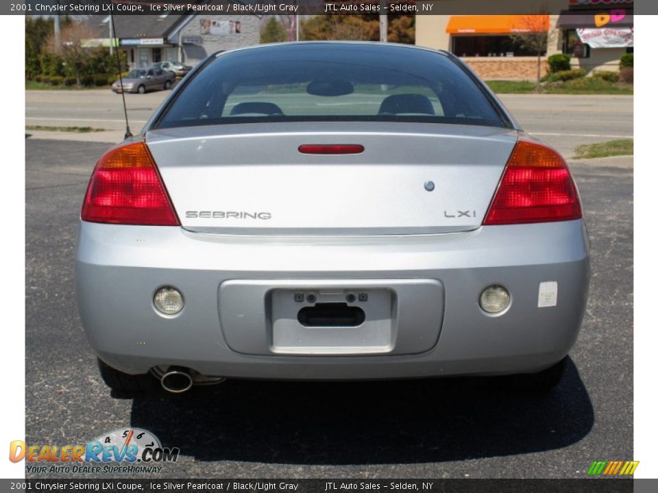 2001 Chrysler Sebring LXi Coupe Ice Silver Pearlcoat / Black/Light Gray Photo #5
