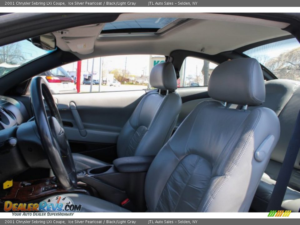 2001 Chrysler Sebring LXi Coupe Ice Silver Pearlcoat / Black/Light Gray Photo #11