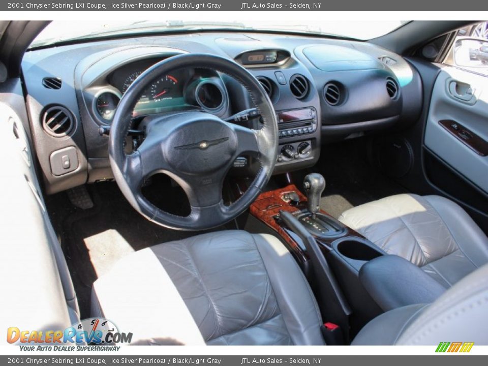 2001 Chrysler Sebring LXi Coupe Ice Silver Pearlcoat / Black/Light Gray Photo #16
