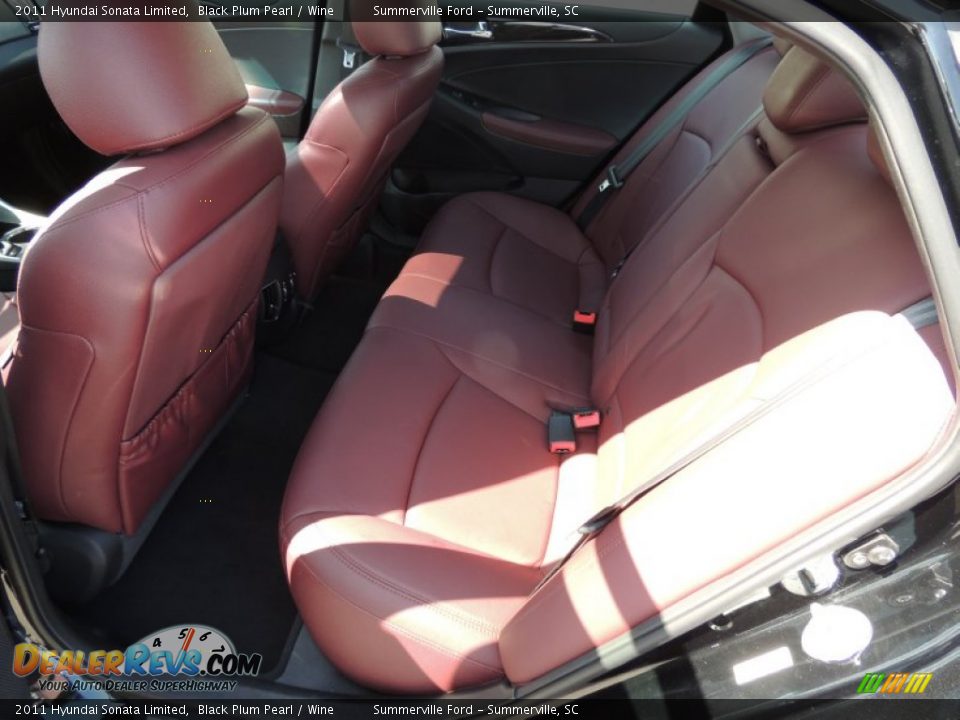 2011 Hyundai Sonata Limited Black Plum Pearl / Wine Photo #7