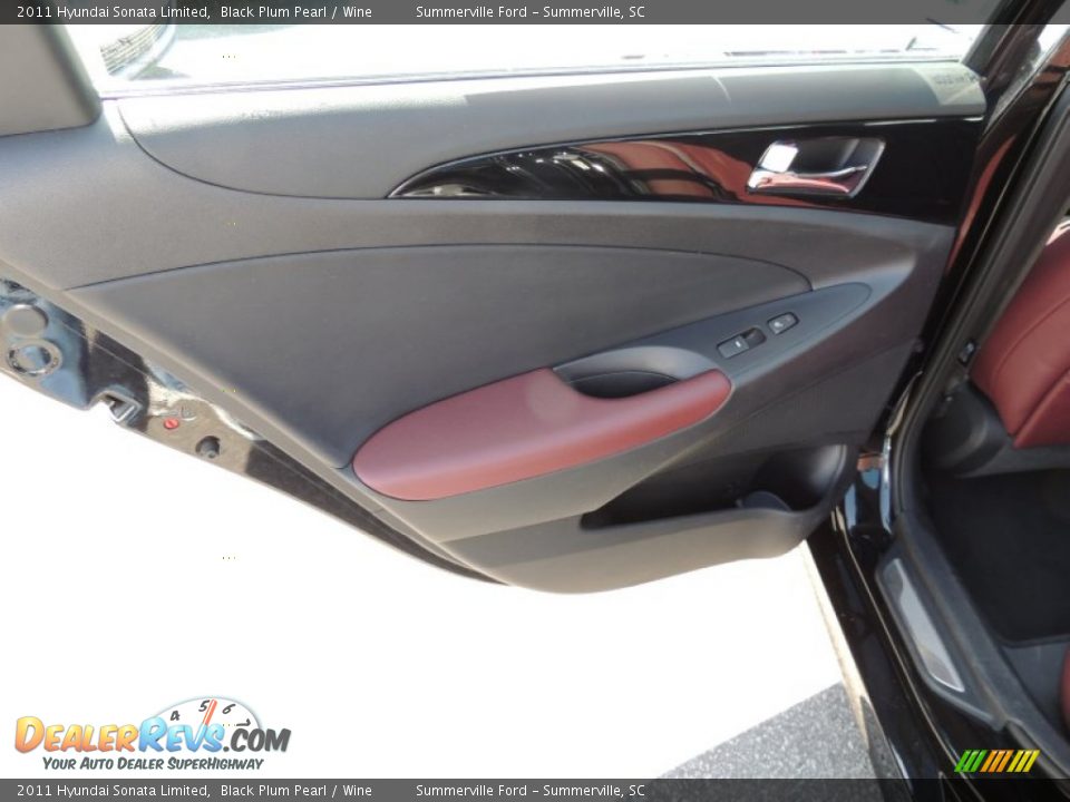 2011 Hyundai Sonata Limited Black Plum Pearl / Wine Photo #8