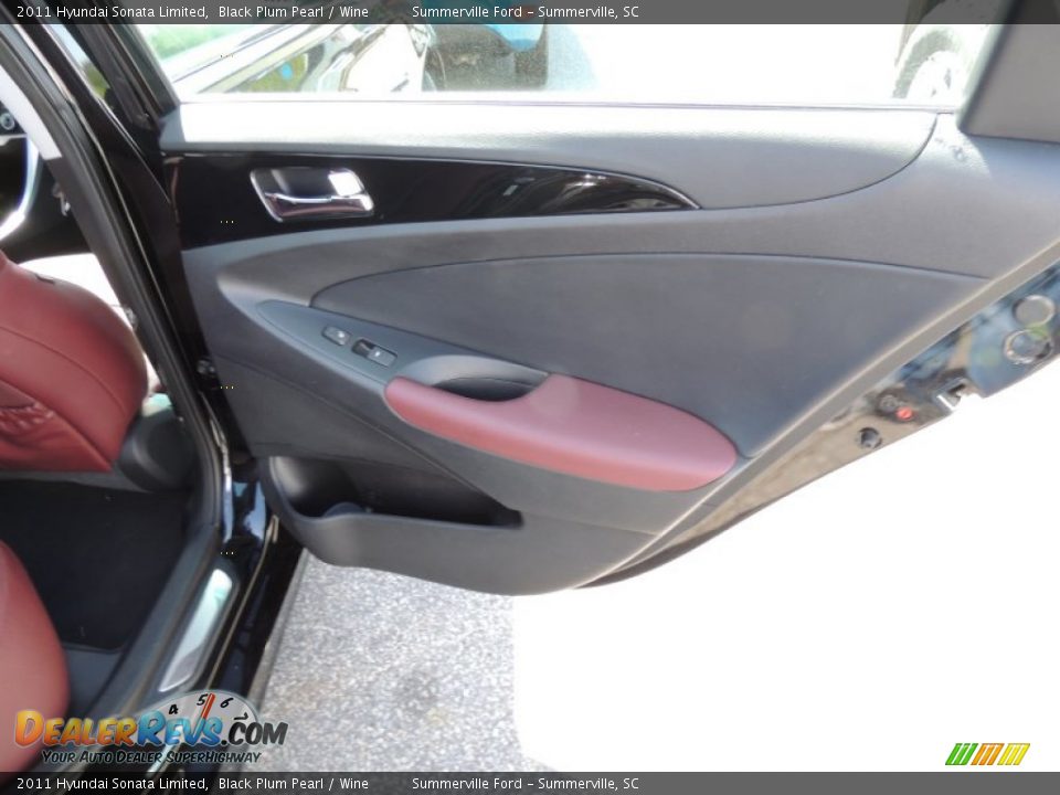 2011 Hyundai Sonata Limited Black Plum Pearl / Wine Photo #12