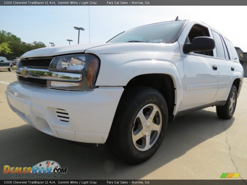 2006 Chevrolet TrailBlazer LS 4x4 Summit White / Light Gray Photo #1