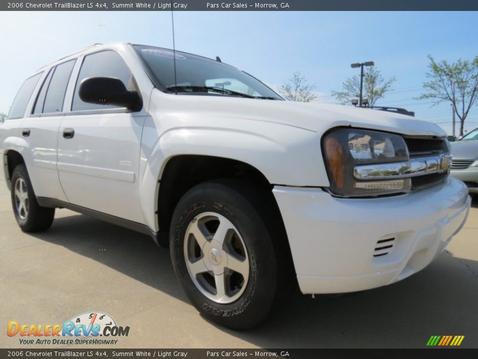 2006 Chevrolet TrailBlazer LS 4x4 Summit White / Light Gray Photo #4