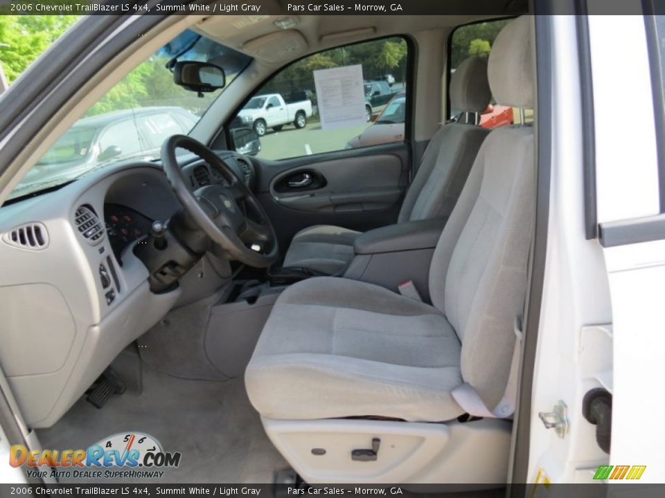 2006 Chevrolet TrailBlazer LS 4x4 Summit White / Light Gray Photo #6