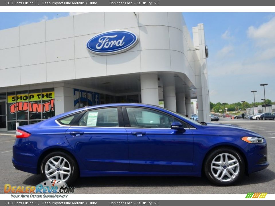 2013 Ford Fusion SE Deep Impact Blue Metallic / Dune Photo #2