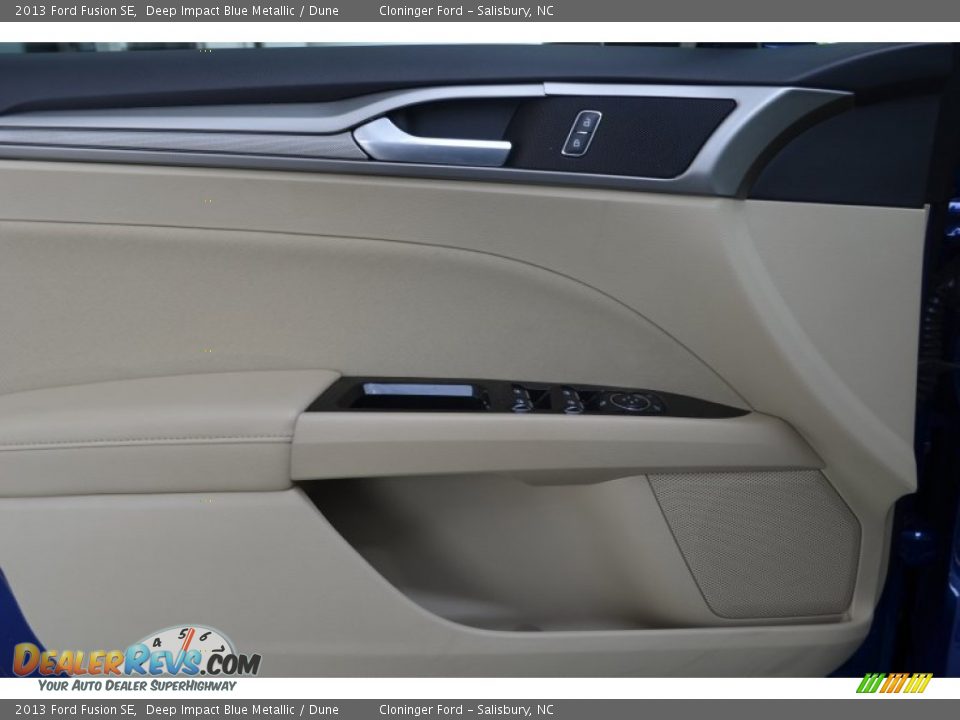 2013 Ford Fusion SE Deep Impact Blue Metallic / Dune Photo #8