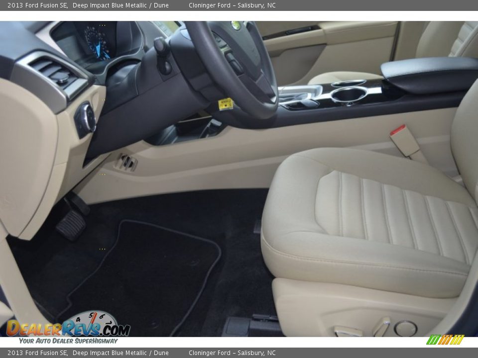 2013 Ford Fusion SE Deep Impact Blue Metallic / Dune Photo #10