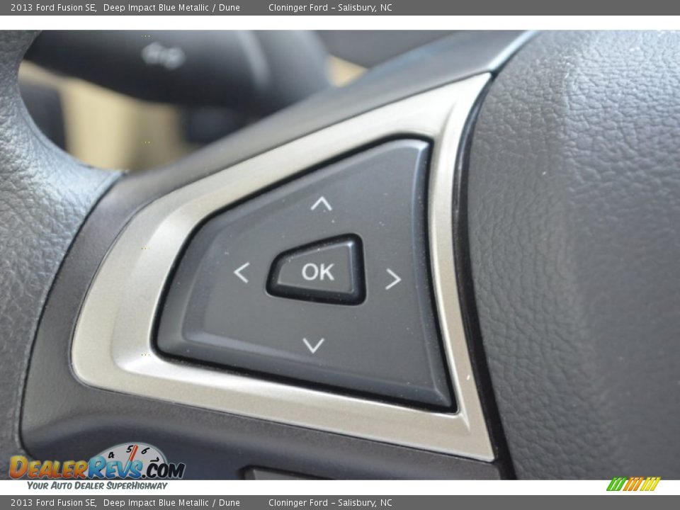 2013 Ford Fusion SE Deep Impact Blue Metallic / Dune Photo #23
