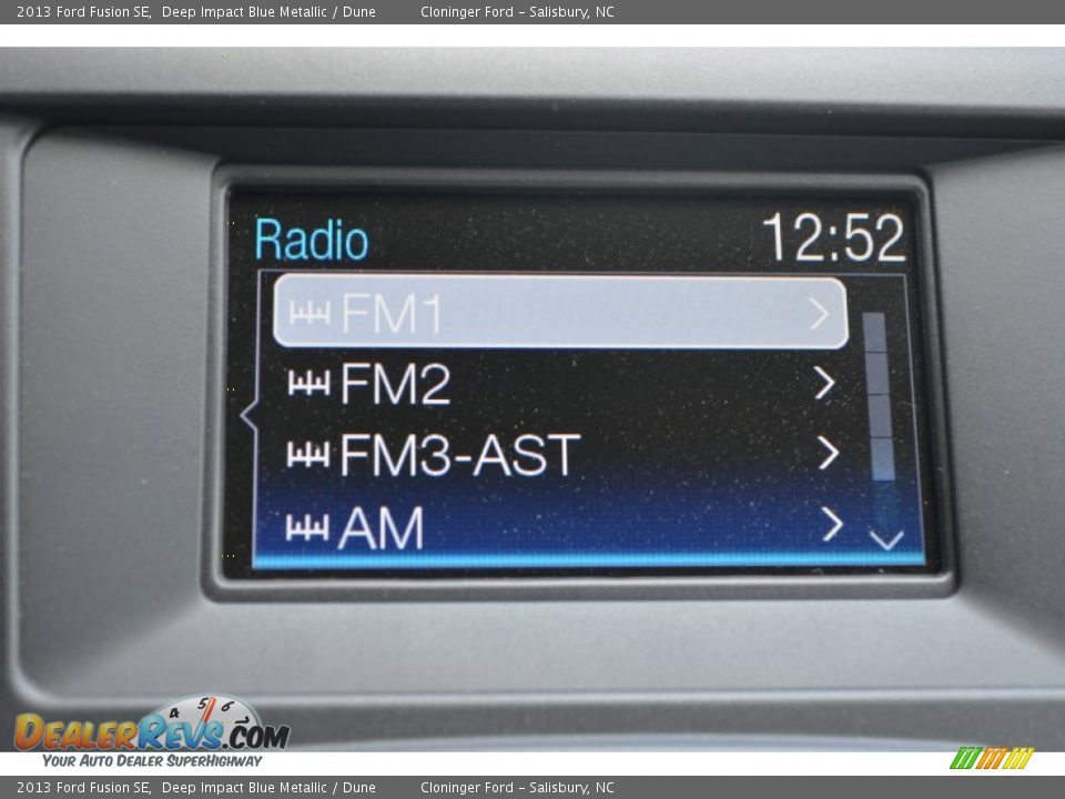 2013 Ford Fusion SE Deep Impact Blue Metallic / Dune Photo #26
