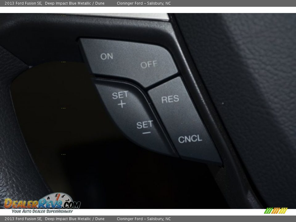 2013 Ford Fusion SE Deep Impact Blue Metallic / Dune Photo #27