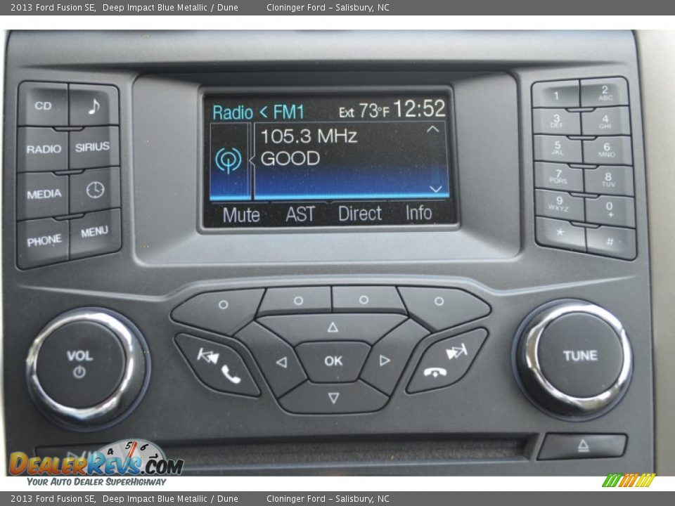 2013 Ford Fusion SE Deep Impact Blue Metallic / Dune Photo #29