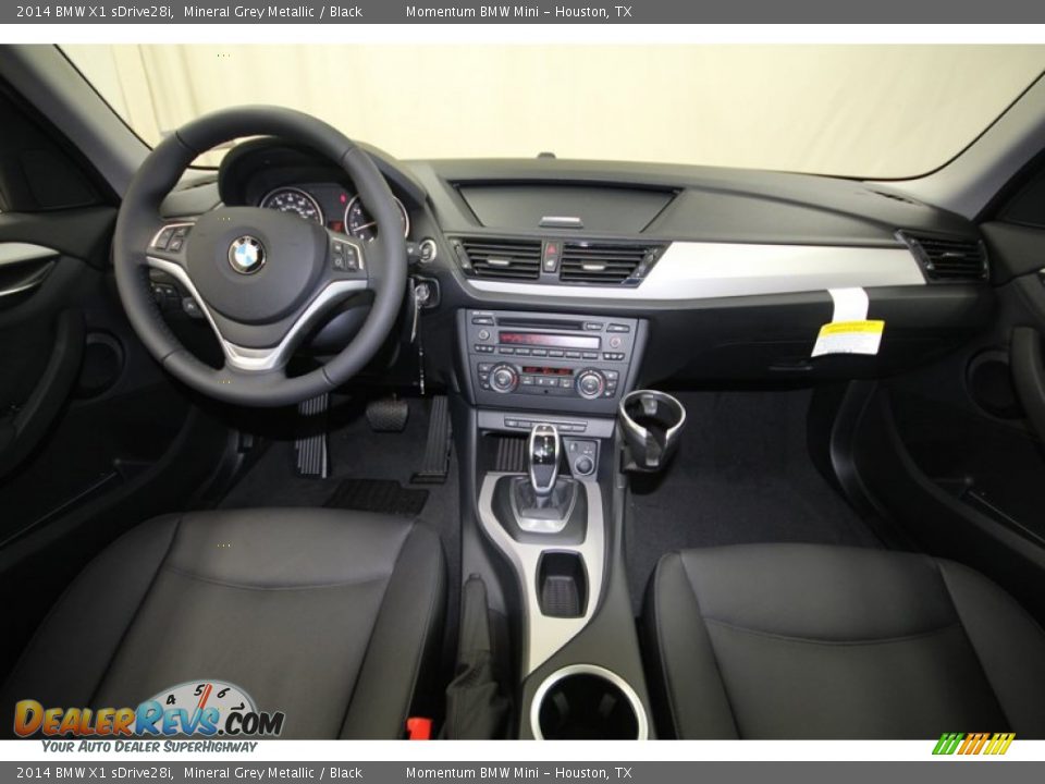 Dashboard of 2014 BMW X1 sDrive28i Photo #4