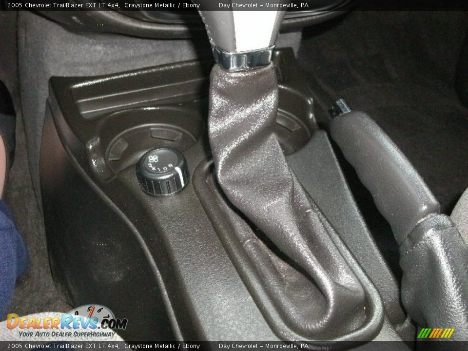 2005 Chevrolet TrailBlazer EXT LT 4x4 Graystone Metallic / Ebony Photo #10
