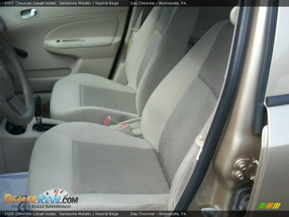 2005 Chevrolet Cobalt Sedan Sandstone Metallic / Neutral Beige Photo #6