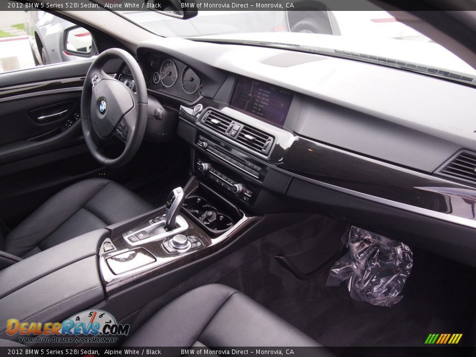 2012 BMW 5 Series 528i Sedan Alpine White / Black Photo #4