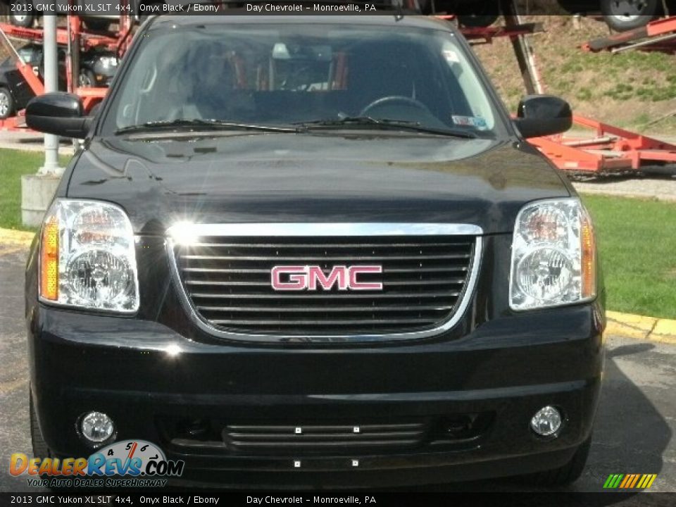 2013 GMC Yukon XL SLT 4x4 Onyx Black / Ebony Photo #2