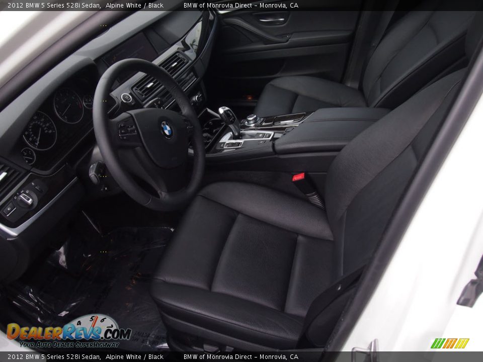 2012 BMW 5 Series 528i Sedan Alpine White / Black Photo #14