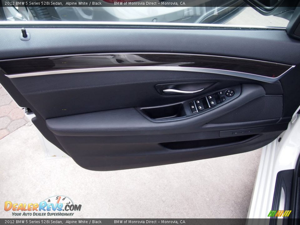 2012 BMW 5 Series 528i Sedan Alpine White / Black Photo #16