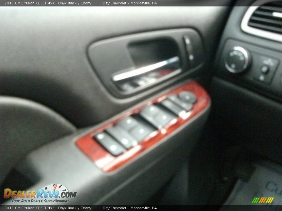 2013 GMC Yukon XL SLT 4x4 Onyx Black / Ebony Photo #17