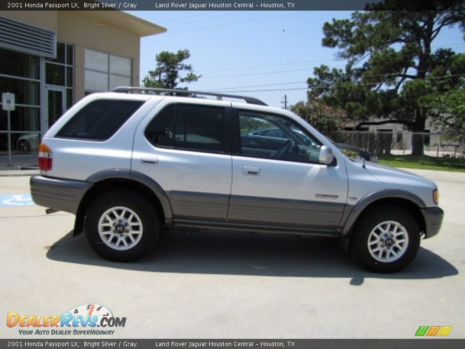 2001 Honda Passport LX Bright Silver / Gray Photo #11