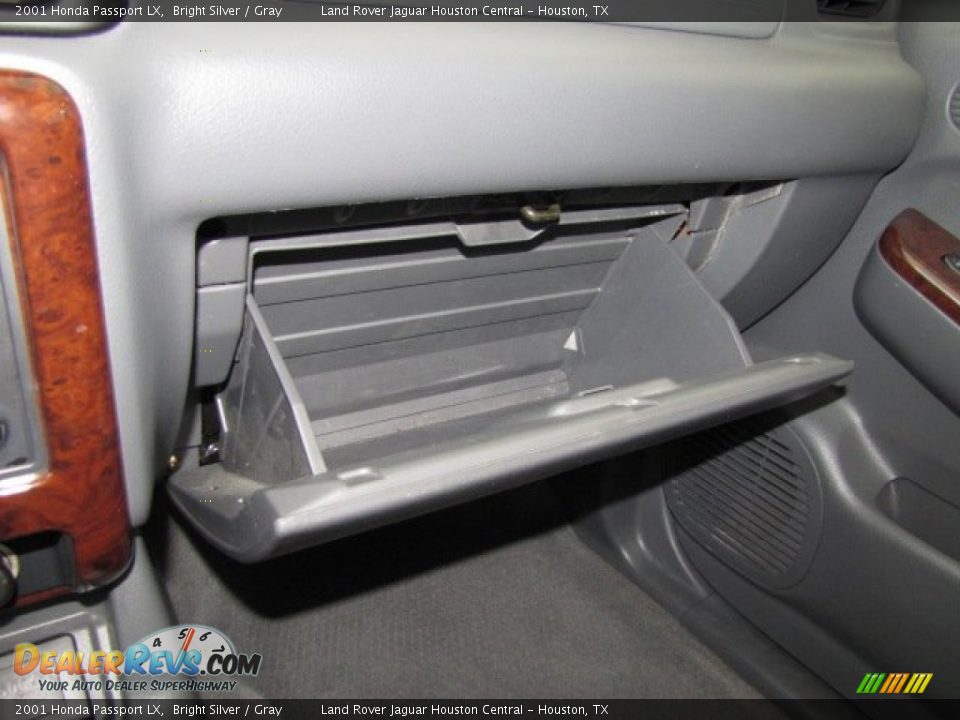 2001 Honda Passport LX Bright Silver / Gray Photo #24