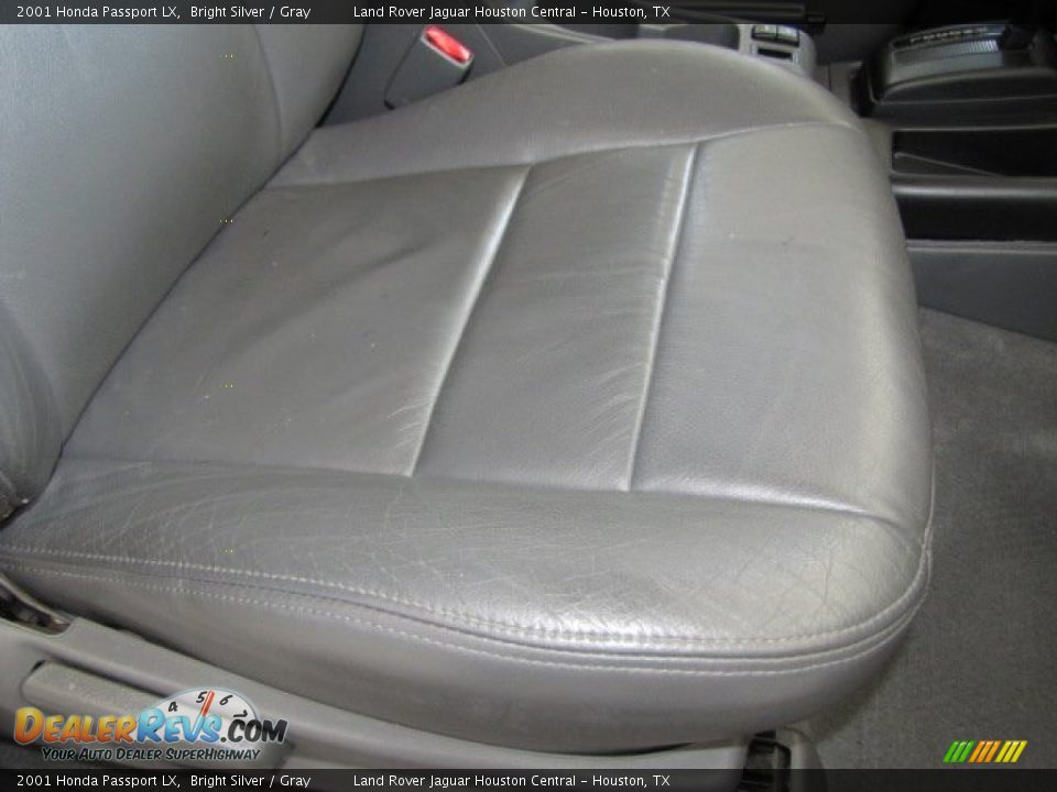 2001 Honda Passport LX Bright Silver / Gray Photo #26
