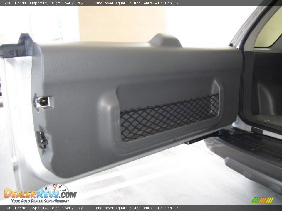 2001 Honda Passport LX Bright Silver / Gray Photo #30