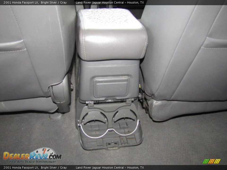 2001 Honda Passport LX Bright Silver / Gray Photo #32