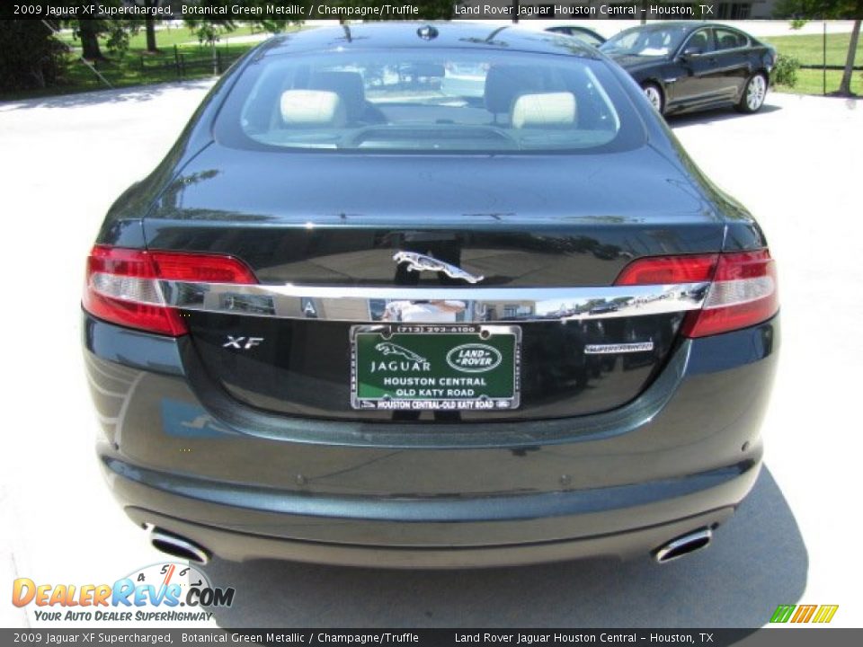 2009 Jaguar XF Supercharged Botanical Green Metallic / Champagne/Truffle Photo #9
