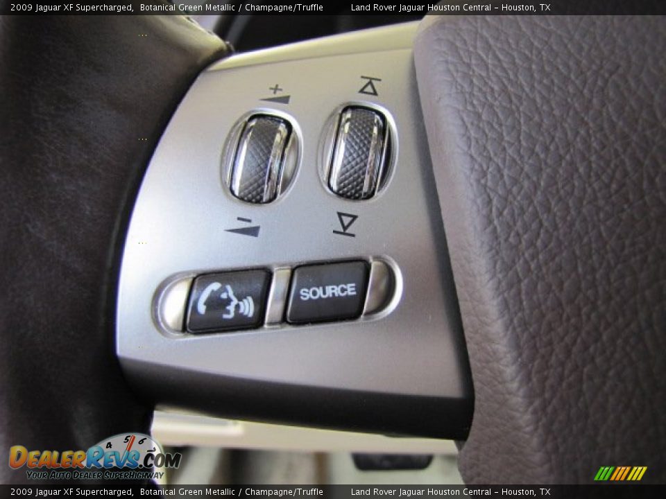 Controls of 2009 Jaguar XF Supercharged Photo #15