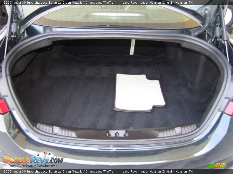 2009 Jaguar XF Supercharged Trunk Photo #27