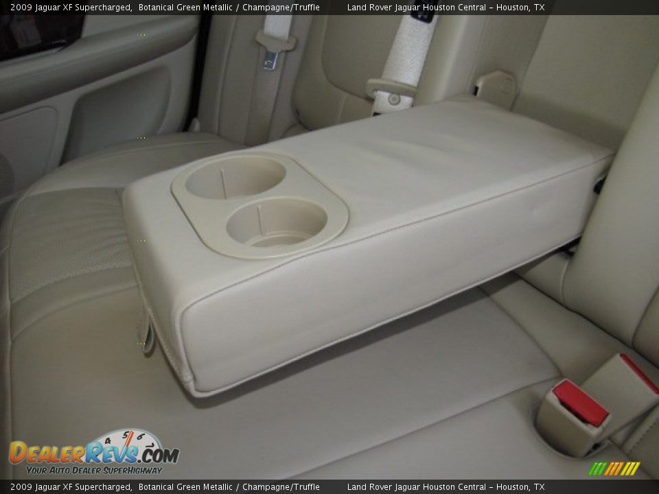 2009 Jaguar XF Supercharged Botanical Green Metallic / Champagne/Truffle Photo #28
