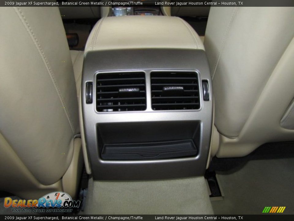 2009 Jaguar XF Supercharged Botanical Green Metallic / Champagne/Truffle Photo #29