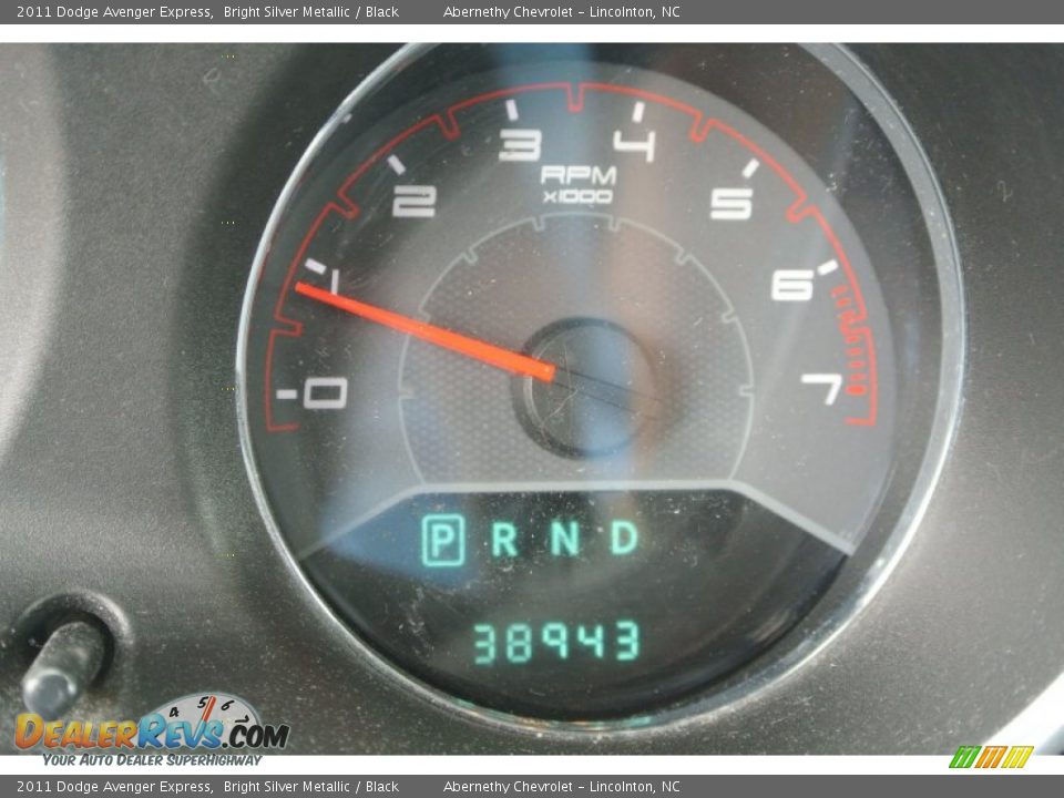 2011 Dodge Avenger Express Bright Silver Metallic / Black Photo #11