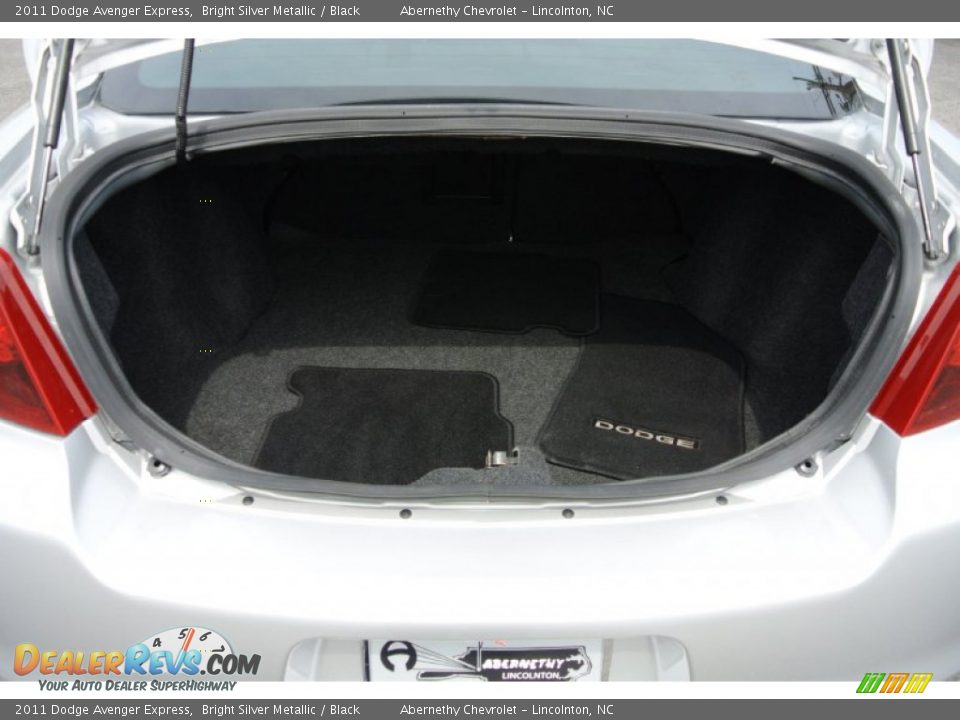 2011 Dodge Avenger Express Bright Silver Metallic / Black Photo #14