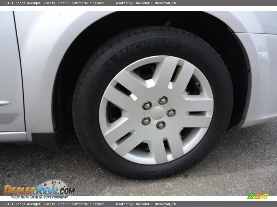 2011 Dodge Avenger Express Bright Silver Metallic / Black Photo #18