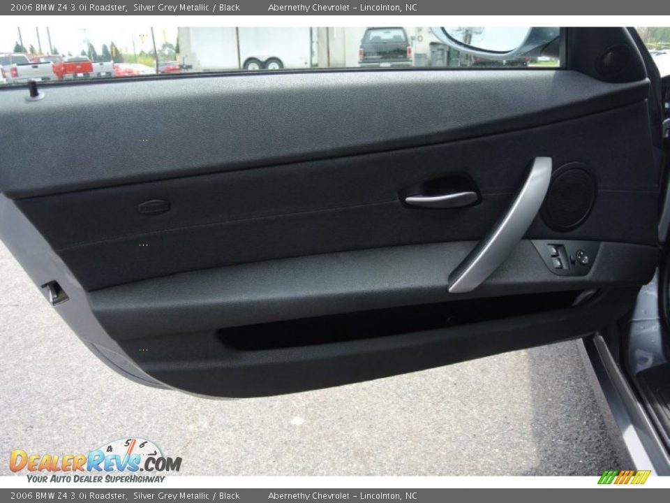 Door Panel of 2006 BMW Z4 3.0i Roadster Photo #7