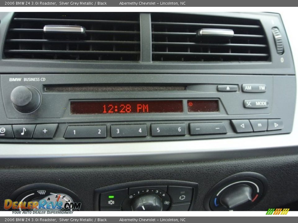 Audio System of 2006 BMW Z4 3.0i Roadster Photo #10