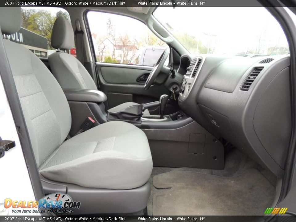 2007 Ford Escape XLT V6 4WD Oxford White / Medium/Dark Flint Photo #13